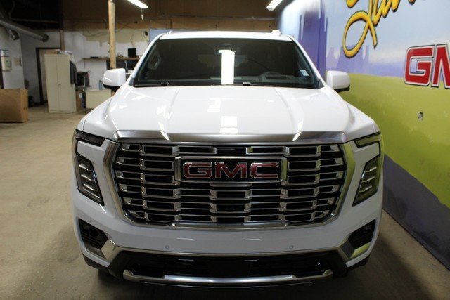 New 2026 GMC Yukon XL Denali image 2