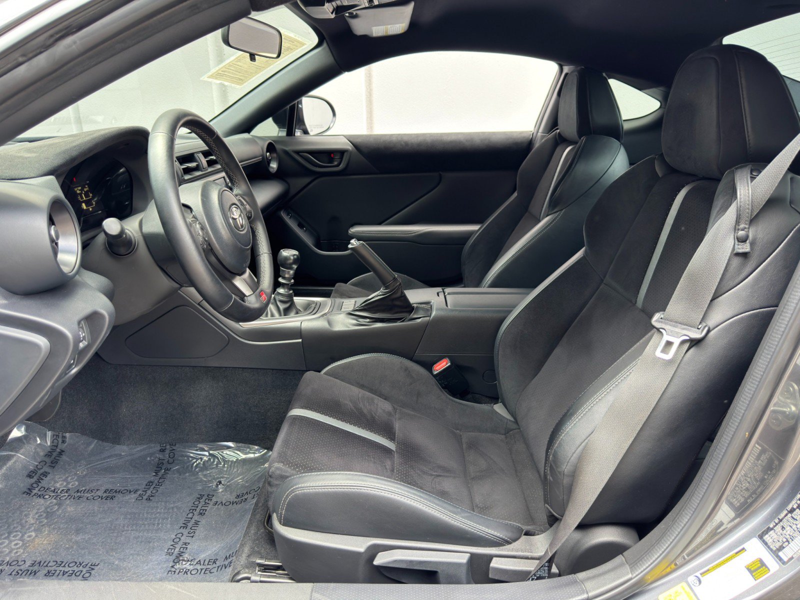 Used 2022 Toyota GR86 Premium w/ ALL Weather Mat Package (TMS) RWD image 15