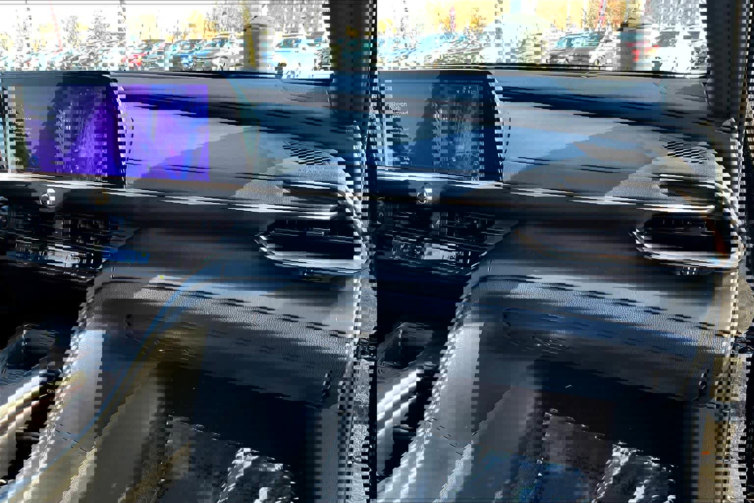 Used 2023 Toyota Crown XLE image 17