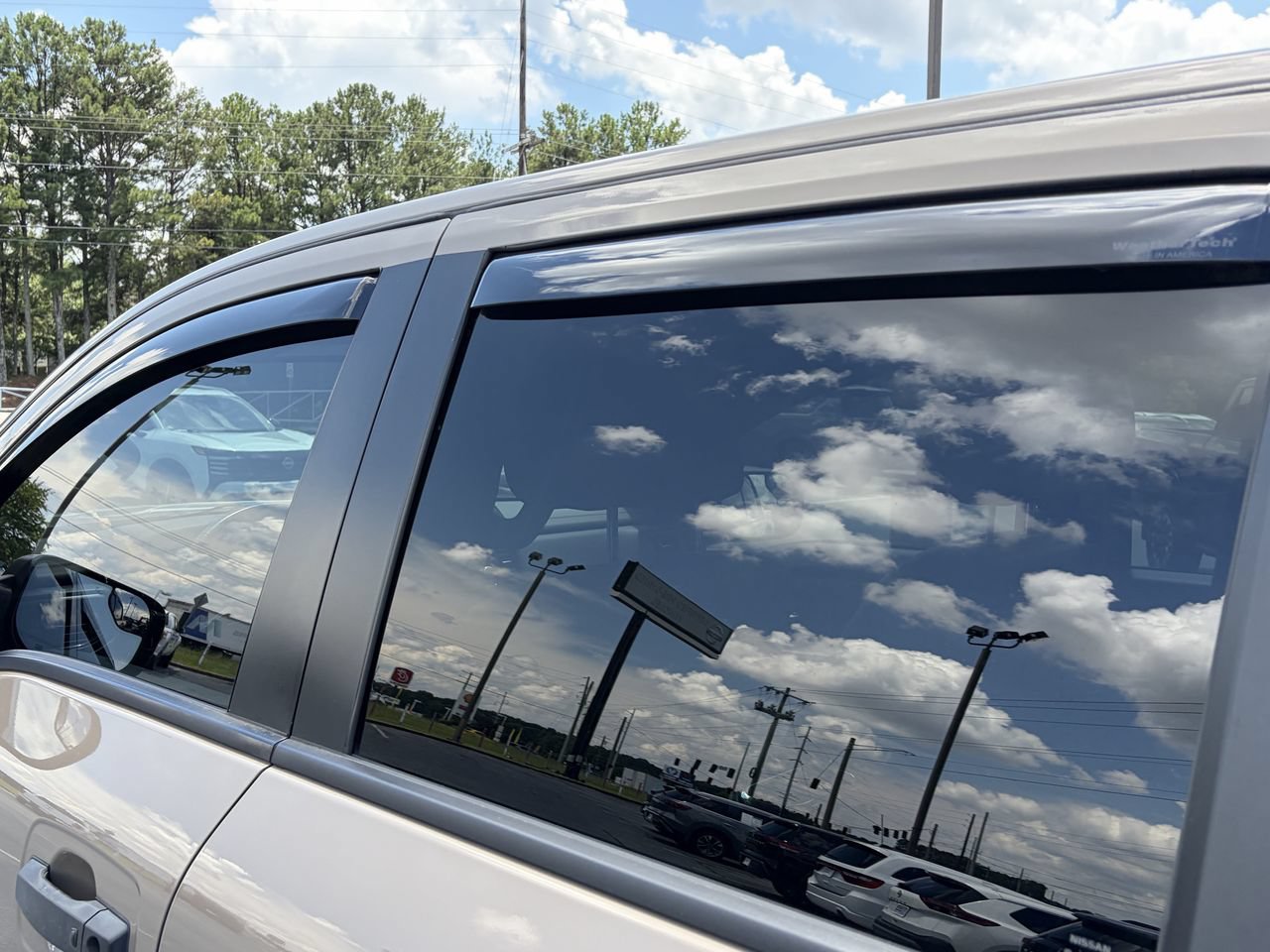 Used 2023 Nissan Titan PRO-4X w/ Pro-4x Convenience Package AWD/4WD image 35