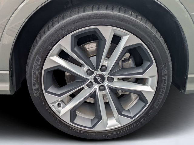 Used 2020 Audi Q3 2.0T Prestige w/ Prestige Package AWD/4WD image 11