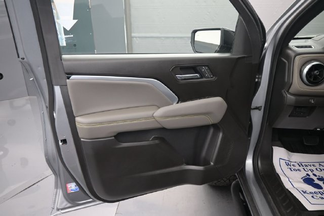 New 2026 Chevrolet Colorado ZR2 w/ Technology Package AWD/4WD image 9