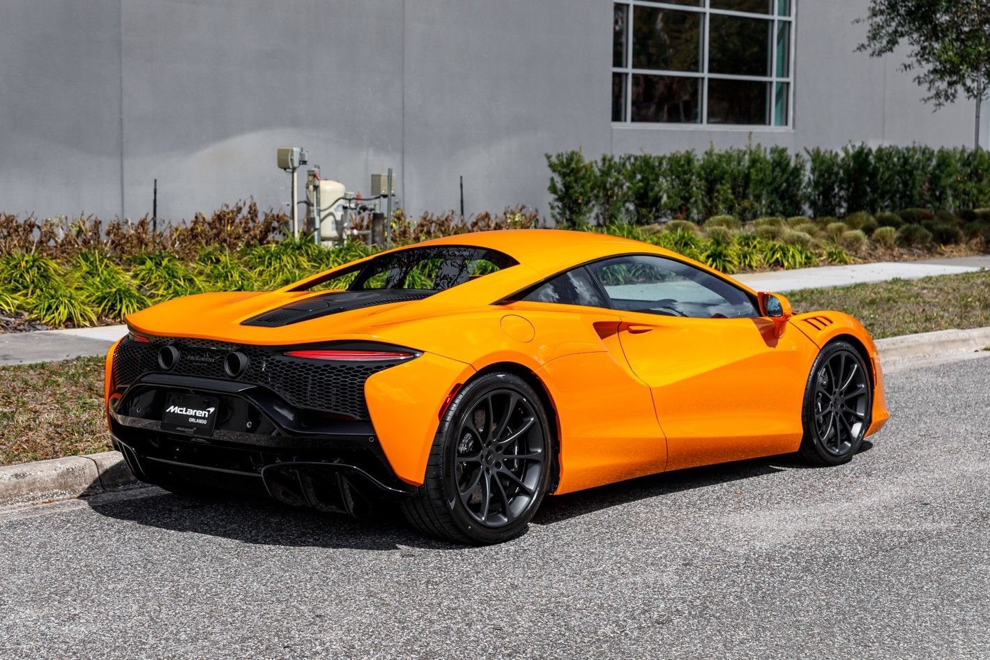 New 2026 McLaren Artura RWD image 5