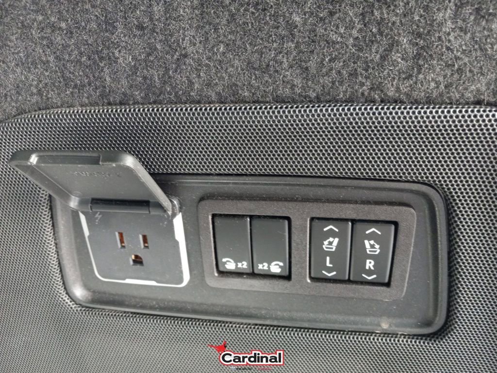 Used 2023 Cadillac Escalade ESV Premium Luxury image 12