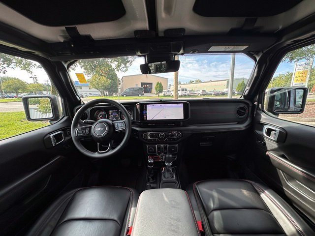 Used 2025 Jeep Gladiator Rubicon AWD/4WD image 31
