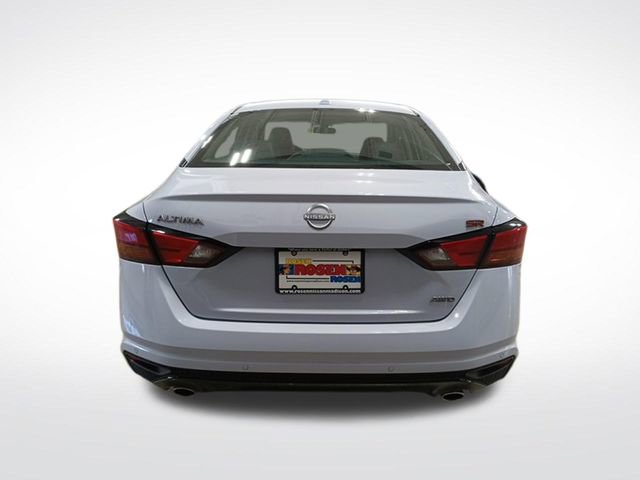 Certified 2025 Nissan Altima 2.5 SR image 4