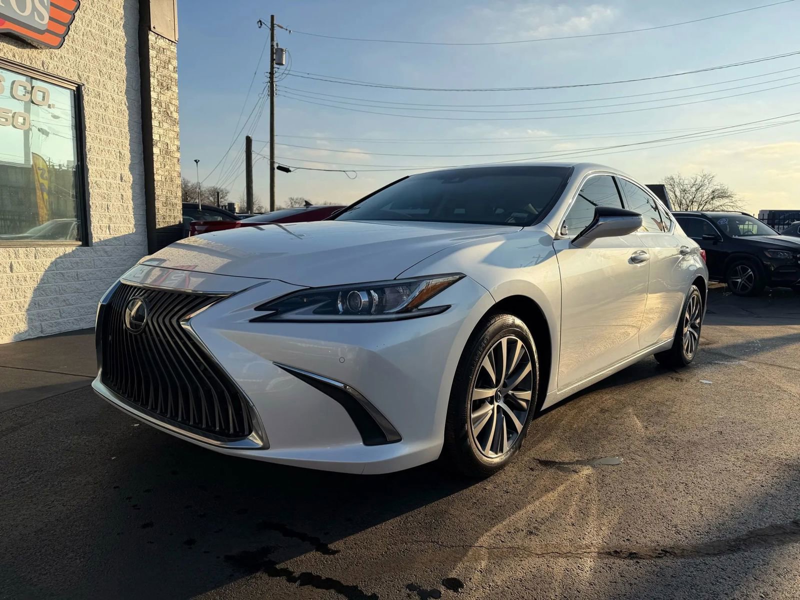 Used 2021 Lexus ES 350 w/ Premium Package image 1