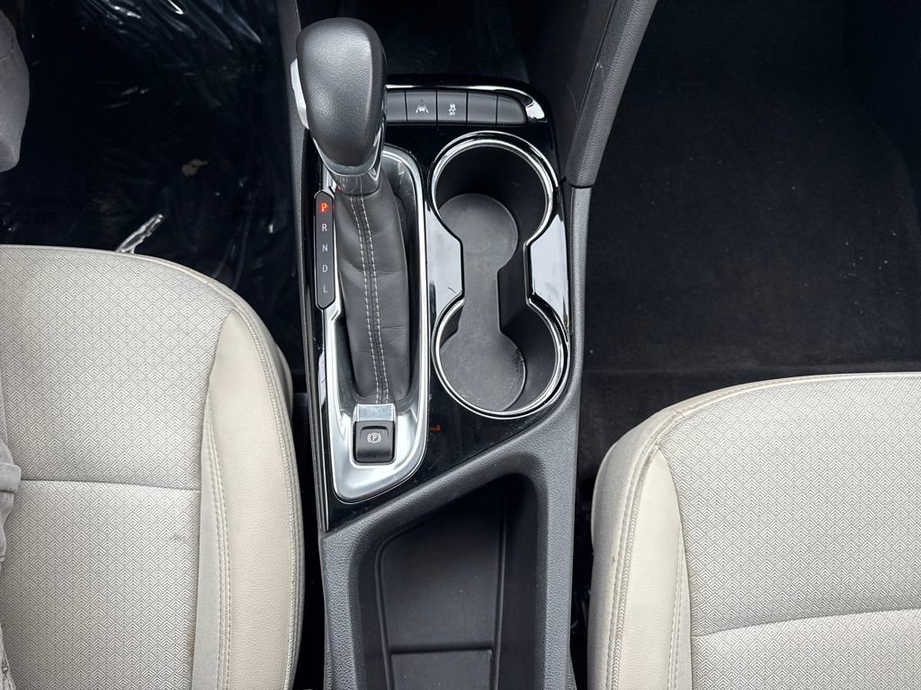 Used 2022 Buick Encore GX Select image 21