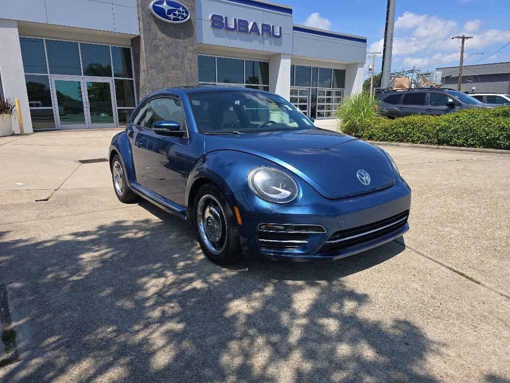Used 2018 Volkswagen Beetle 2.0T FWD image 32