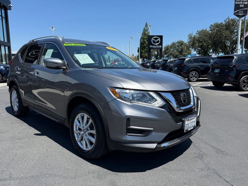 Used 2018 Nissan Rogue SV AWD/4WD image 2