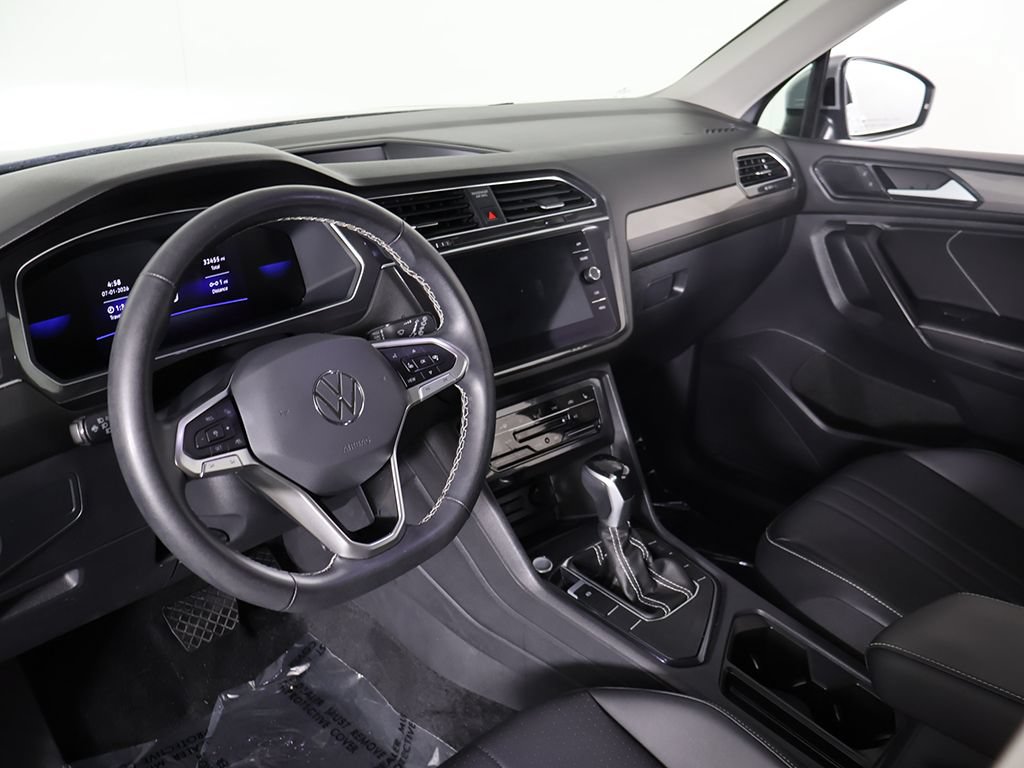 Used 2023 Volkswagen Tiguan SE FWD image 26