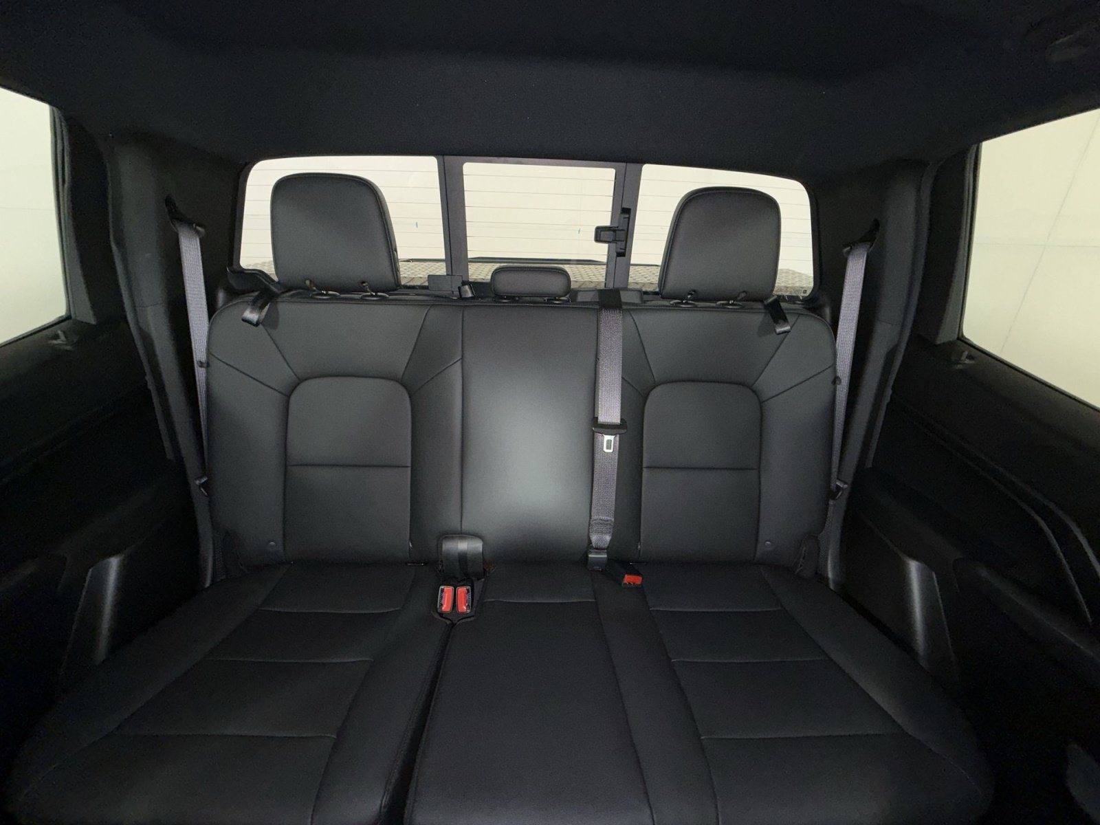 Used 2023 Chevrolet Colorado Trail Boss w/ LPO, Dark Essentials Package AWD/4WD image 24