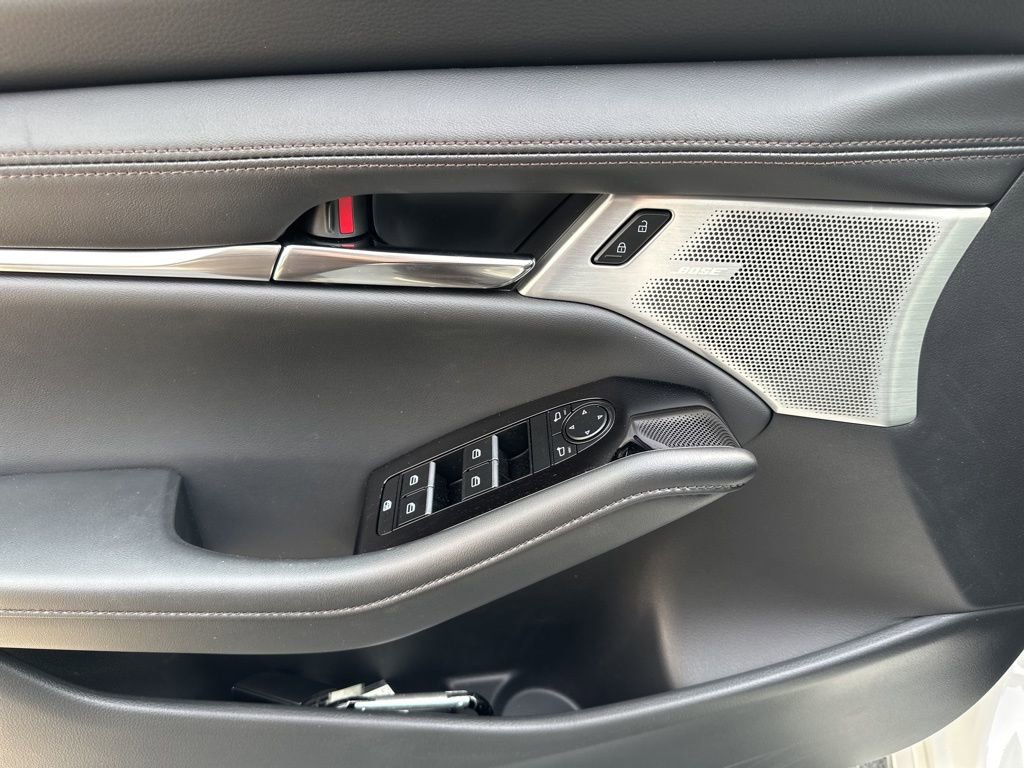 New 2026 MAZDA MAZDA3 Hatchback w/Premium Plus Pkg image 24