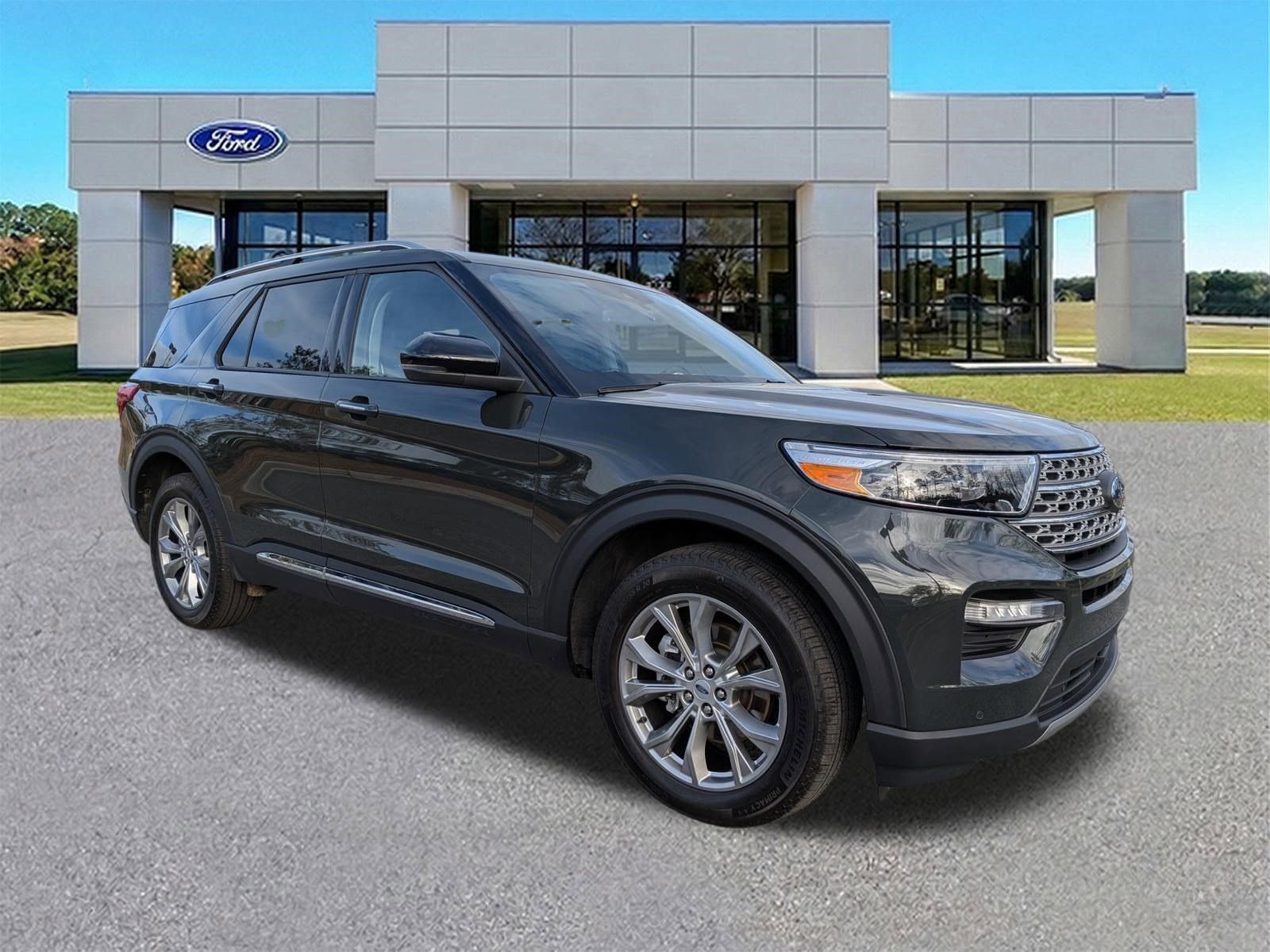 Certified 2023 Ford Explorer Limited w/ Equipment Group 301A image 2