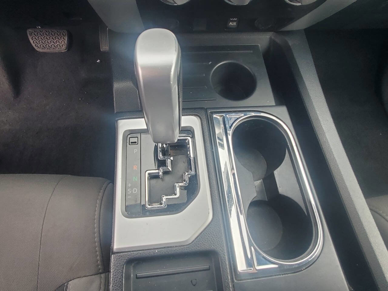 Used 2019 Toyota Tundra SR5 w/ SR5 Upgrade Package image 20