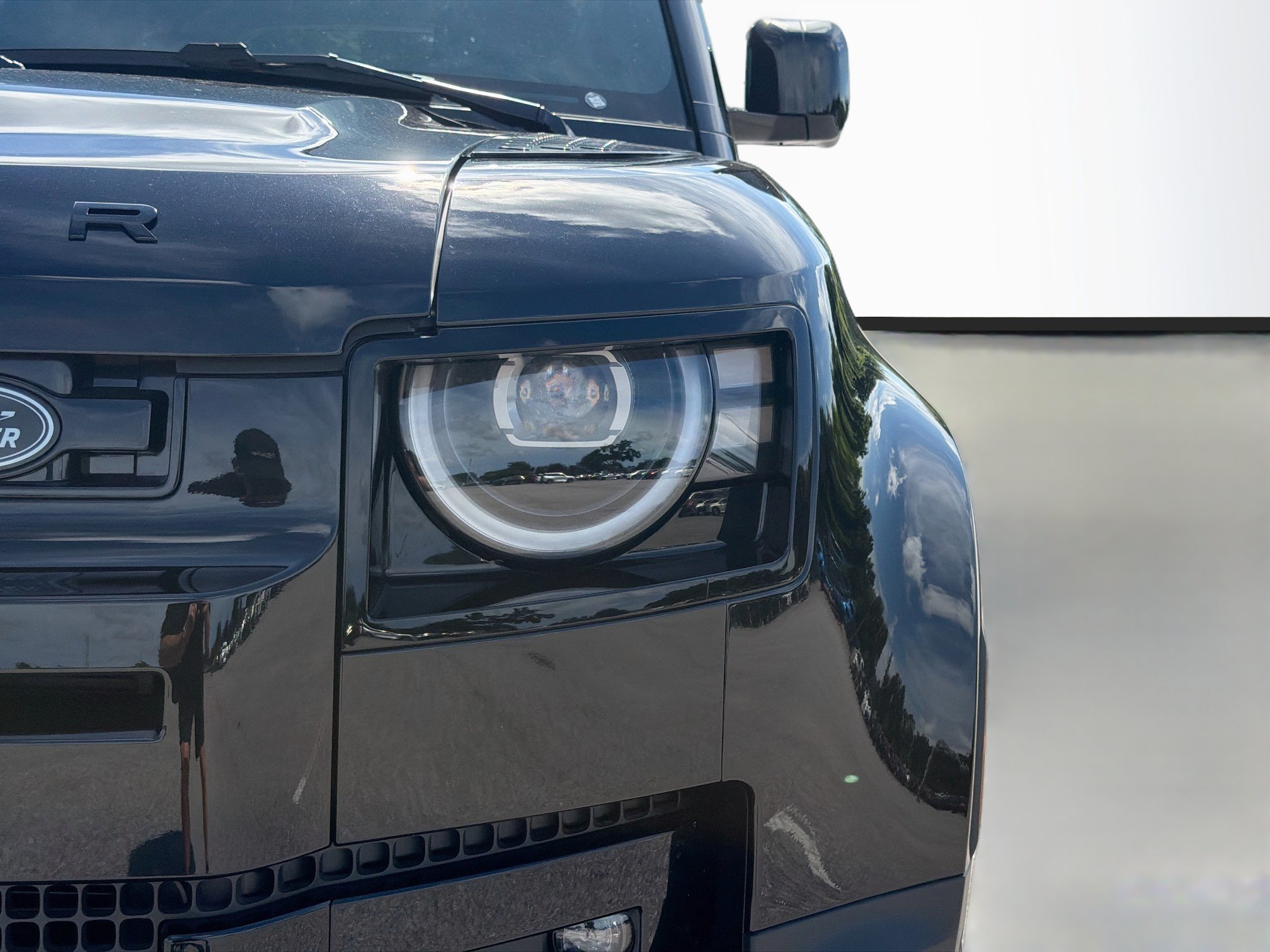 New 2026 Land Rover Defender 110 S AWD/4WD image 9