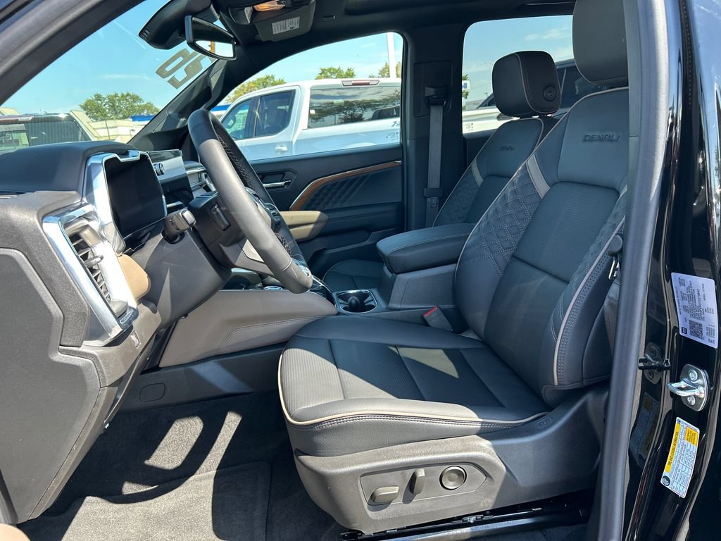 Certified 2026 GMC Canyon Denali AWD/4WD image 19