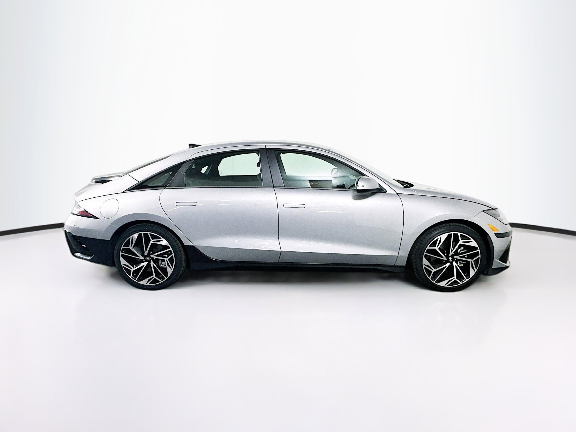 Used 2024 Hyundai Ioniq 6 SEL RWD image 10