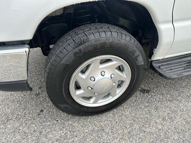 Used 2011 Ford E-350 and Econoline 350 XLT image 41