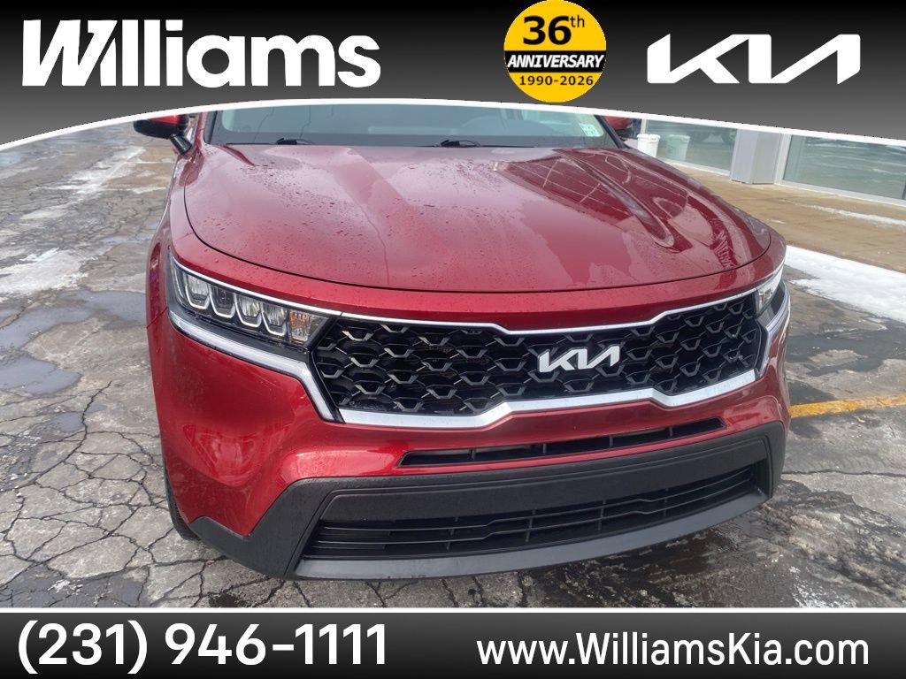Used 2022 Kia Sorento LX image 4