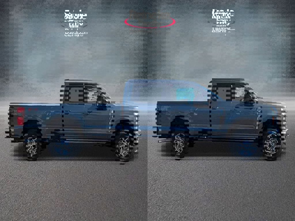 New 2026 Ford F250 Lariat w/ FX4 Off-Road Package image 4