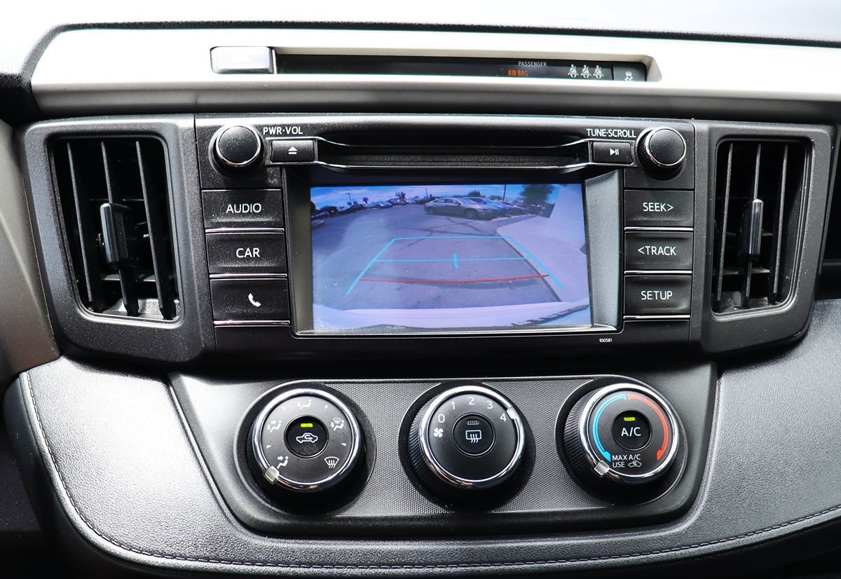 Used 2018 Toyota RAV4 LE w/ All Weather Liner Package FWD image 47