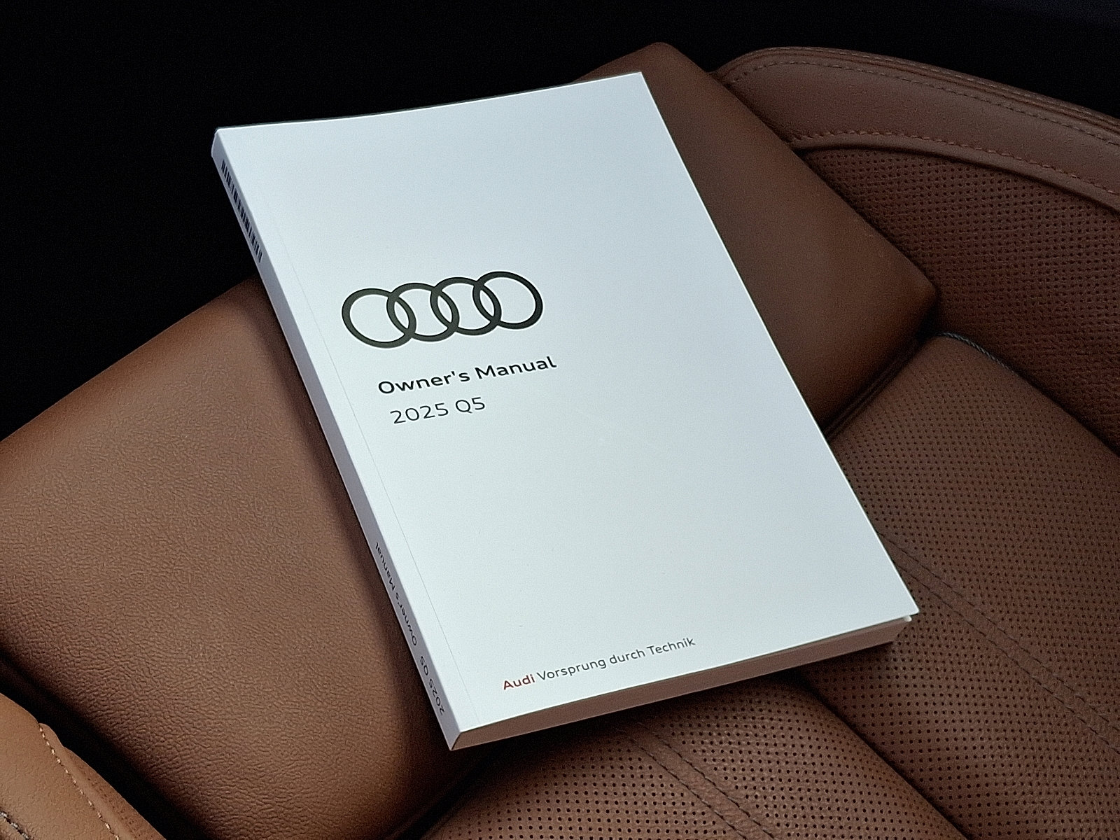 Certified 2025 Audi Q5 2.0T Premium Plus image 28