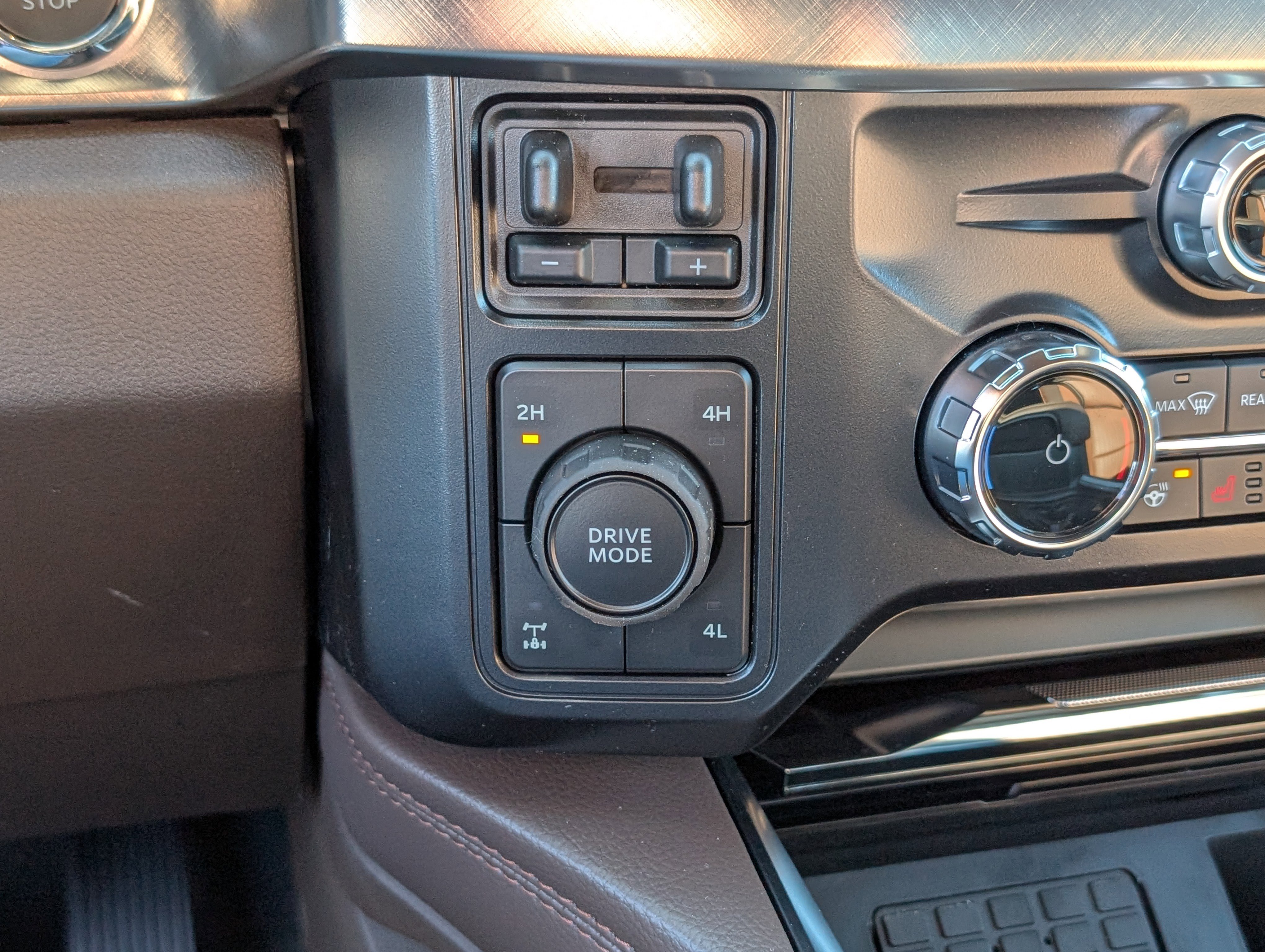 New 2026 Ford F350 King Ranch w/ Chrome Package image 29