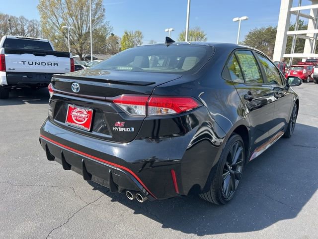Used 2023 Toyota Corolla SE w/ SE Package image 5