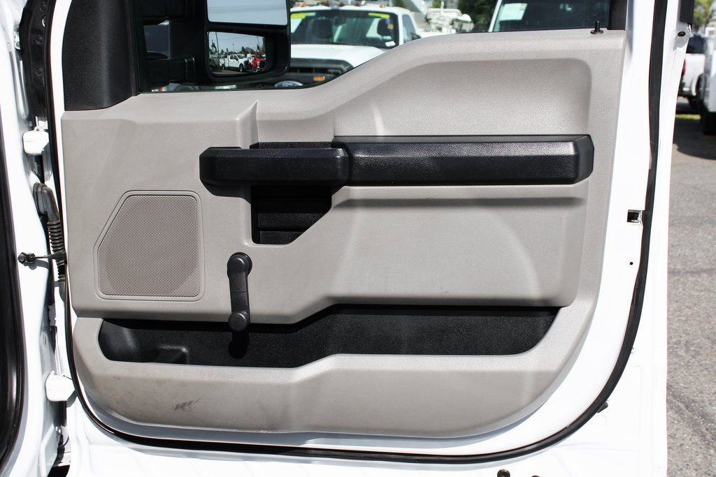 Used 2018 Ford F450 XL w/ Trailer Tow Package image 39