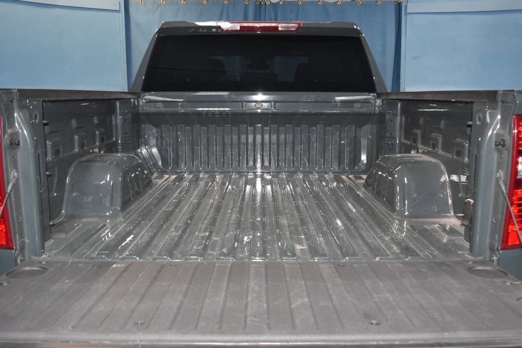 Used 2025 Chevrolet Silverado 1500 LT image 28