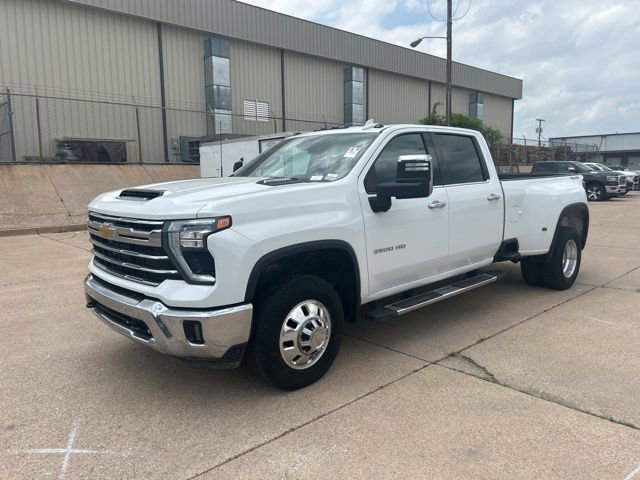 Used 2025 Chevrolet Silverado 3500 LTZ w/ LTZ Plus Package AWD/4WD image 1