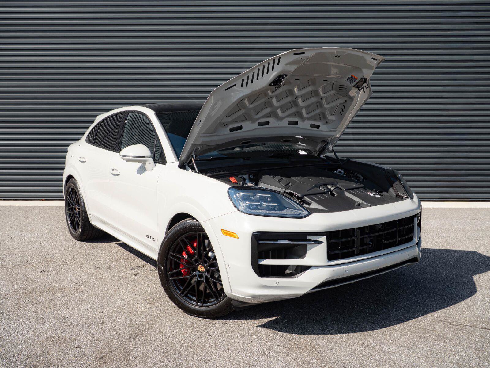 Certified 2026 Porsche Cayenne GTS AWD/4WD image 35