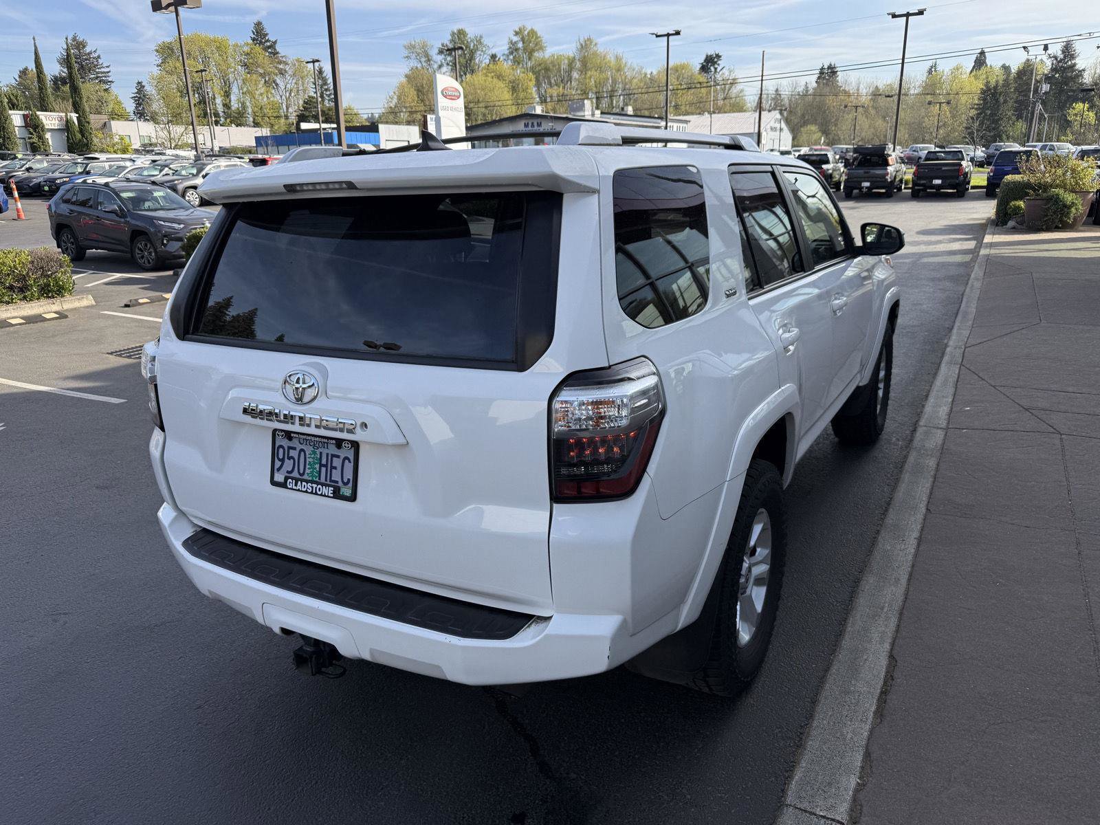 Used 2015 Toyota 4Runner SR5 image 5