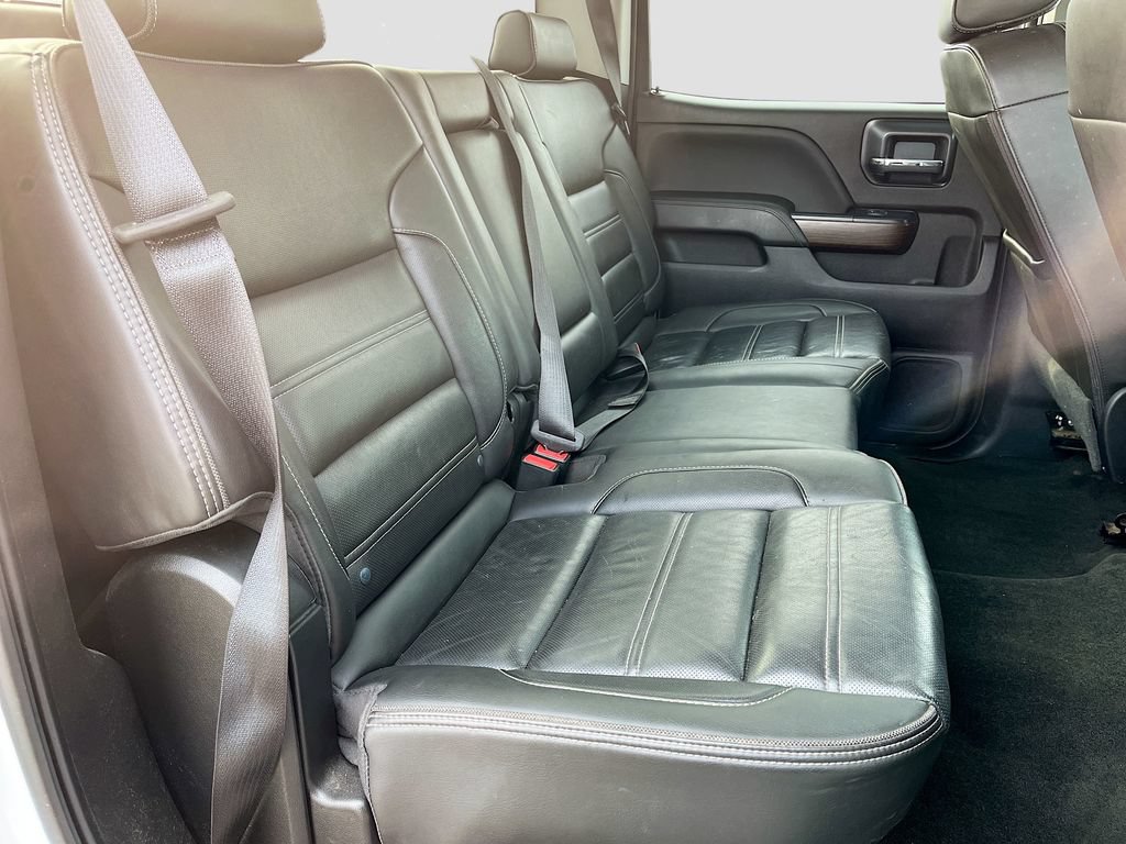 Used 2018 GMC Sierra 2500 Denali w/ Duramax Plus Package AWD/4WD image 27