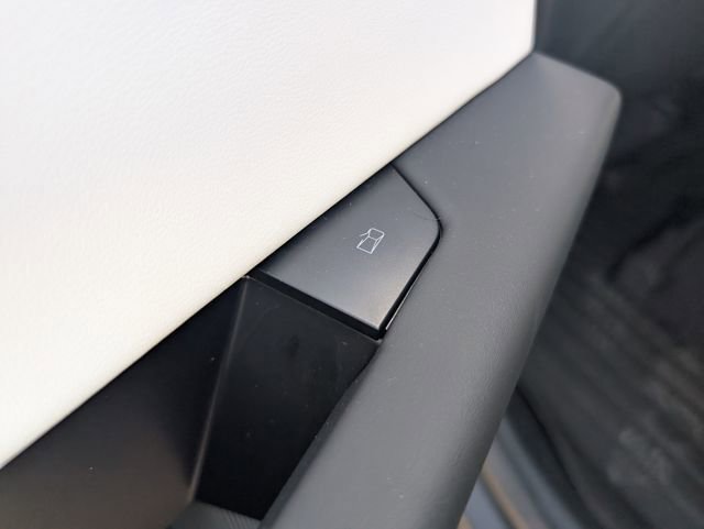 Used 2024 Tesla Cybertruck Cyberbeast image 12