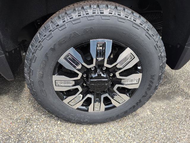 New 2025 GMC Sierra 2500 Denali w/ Denali Reserve Package image 5