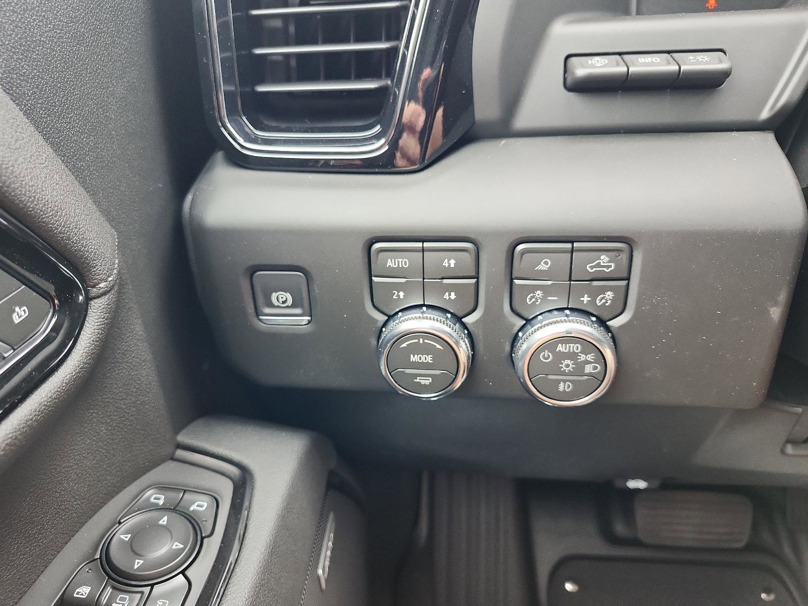 New 2026 GMC Sierra 2500 AT4 w/ AT4 Premium Plus Package AWD/4WD image 20