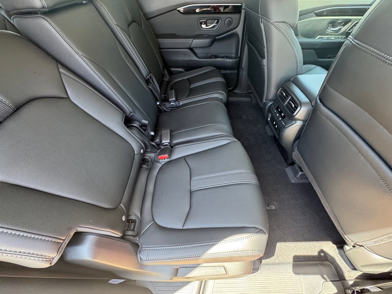 New 2026 Honda Pilot EX-L image 14