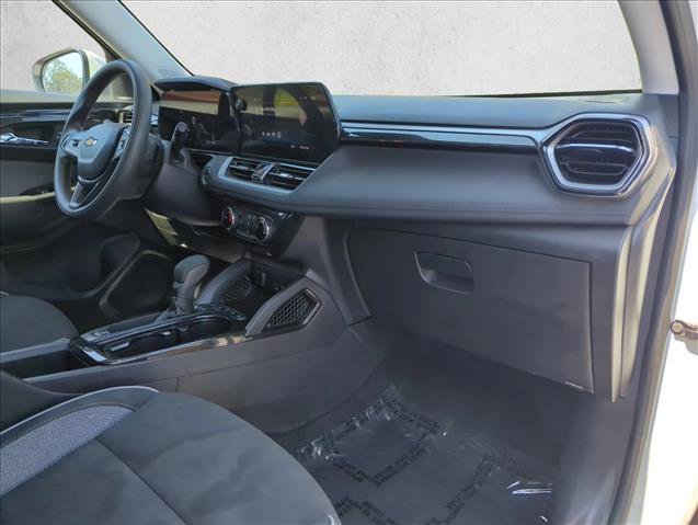 Used 2025 Chevrolet TrailBlazer LT FWD image 26
