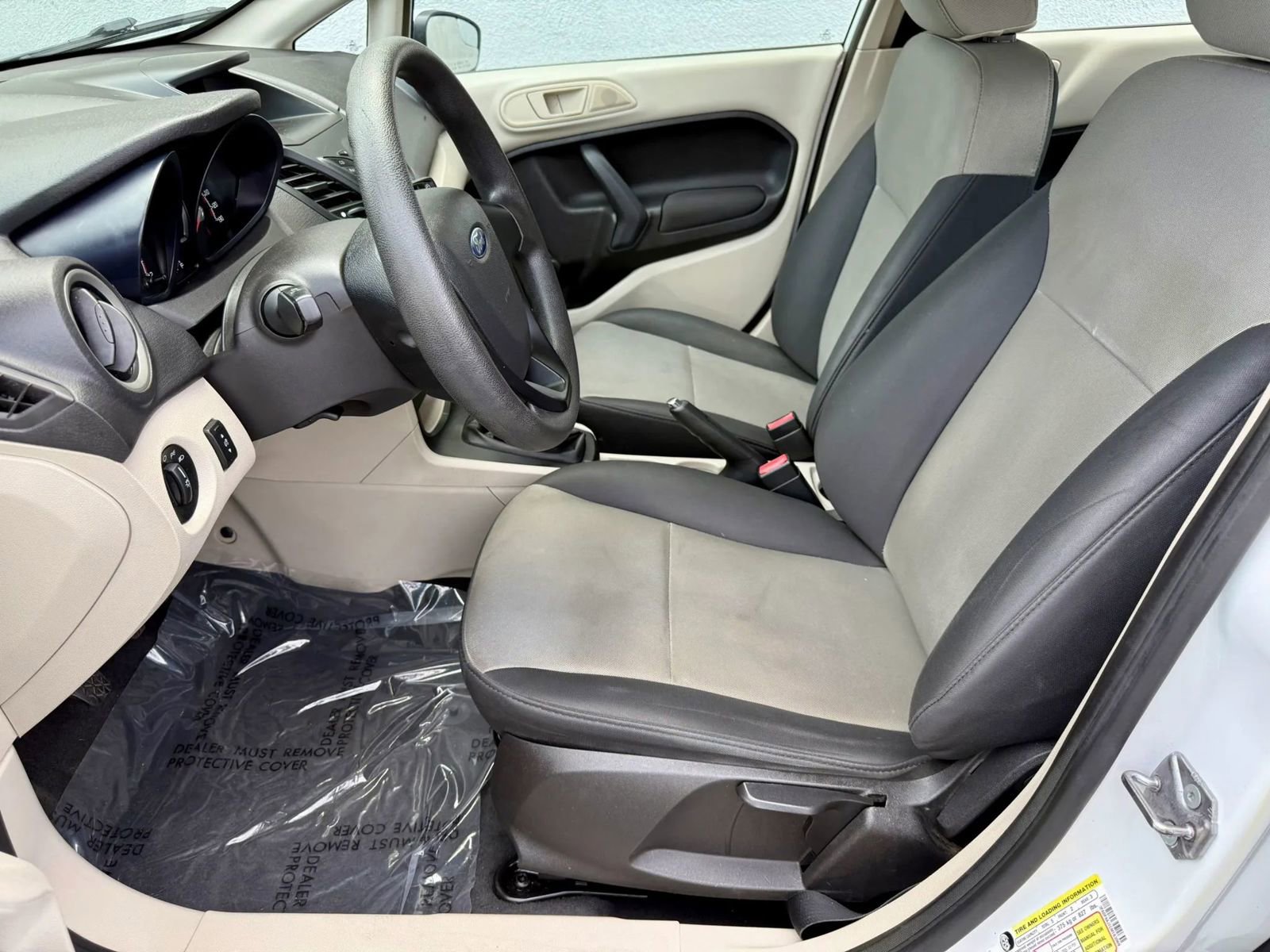 Used 2012 Ford Fiesta S image 12