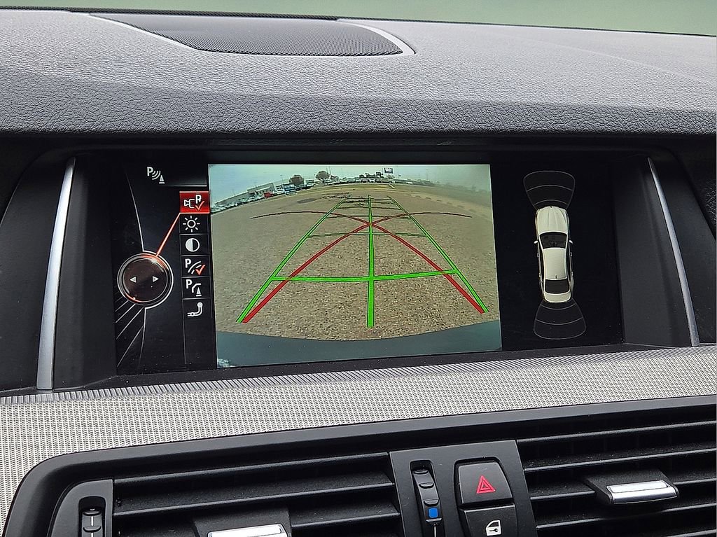 Used 2015 BMW M5 image 26