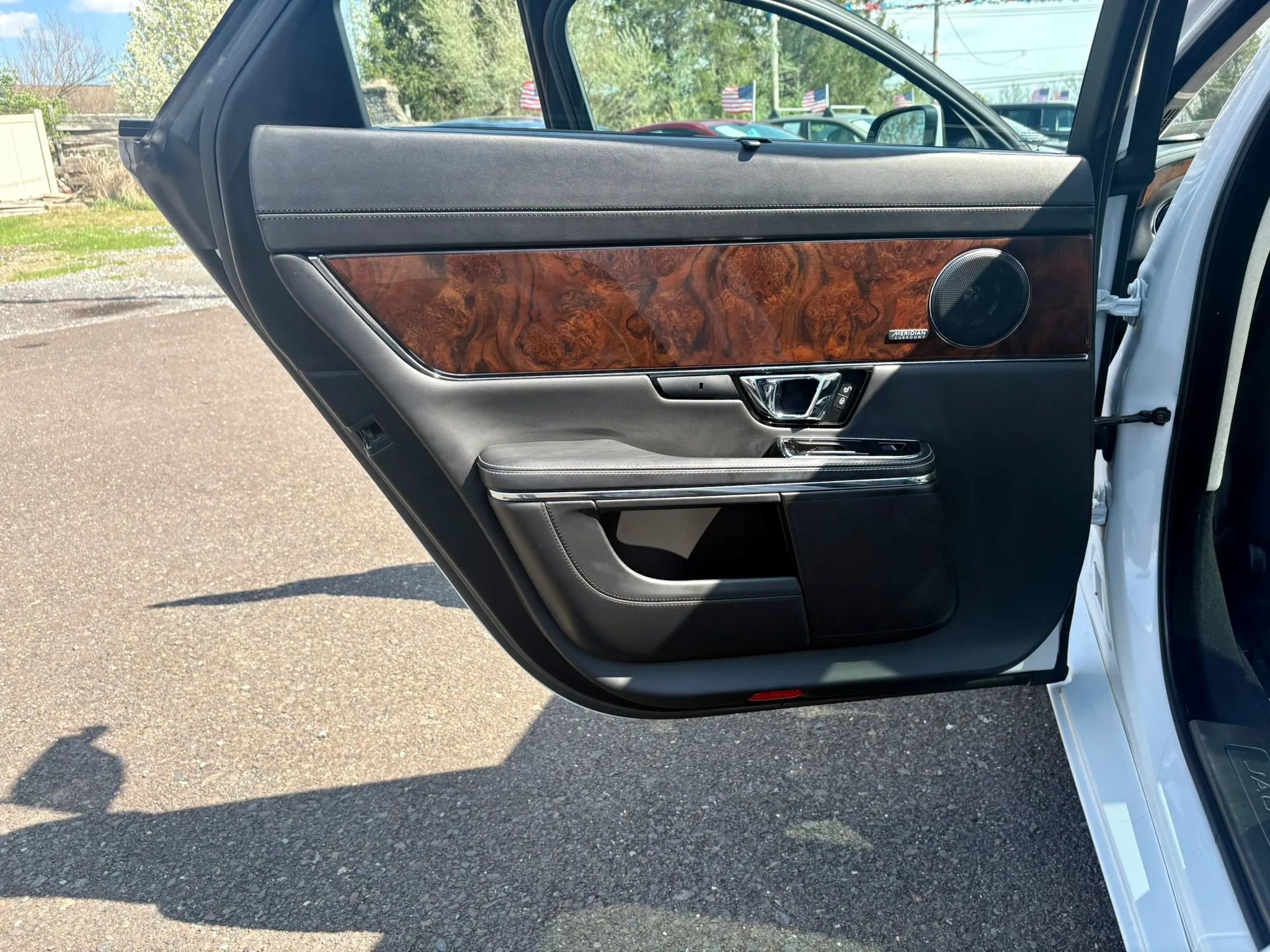 Used 2016 Jaguar XJ L Portfolio RWD image 12