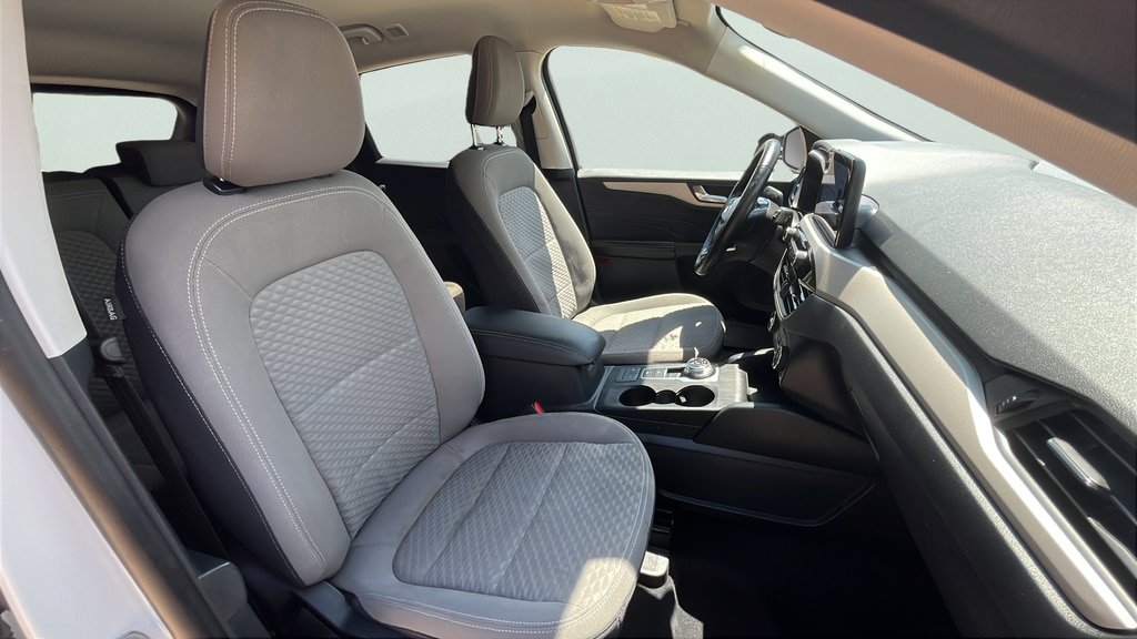 Used 2021 Ford Escape SE w/ SE Sport Appearance Package FWD image 19