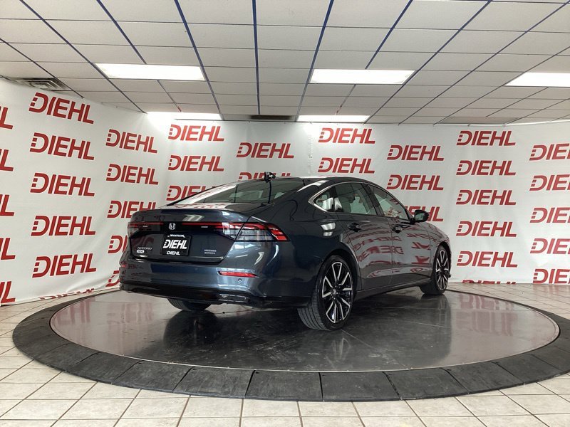 Used 2023 Honda Accord Touring image 7