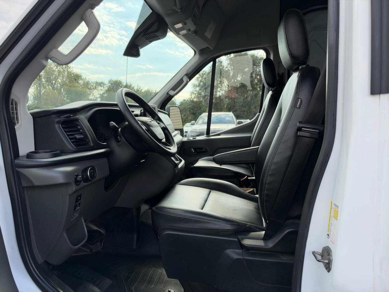 Used 2022 Ford Transit 250 148 High Roof RWD image 9
