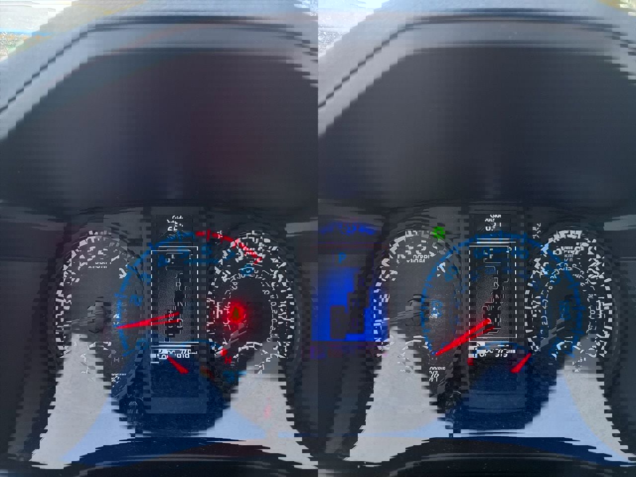 Used 2018 Toyota Tacoma SR w/ SR Convenience Package RWD image 12