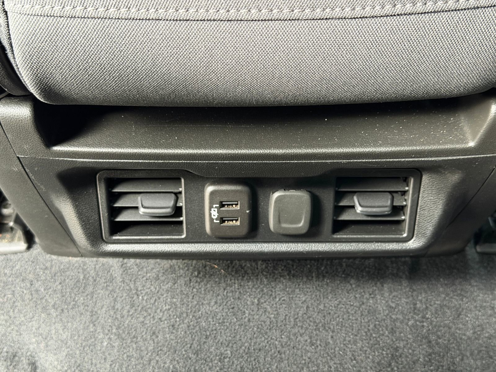 Used 2020 Chevrolet Silverado 1500 LT w/ All-Star Edition image 15