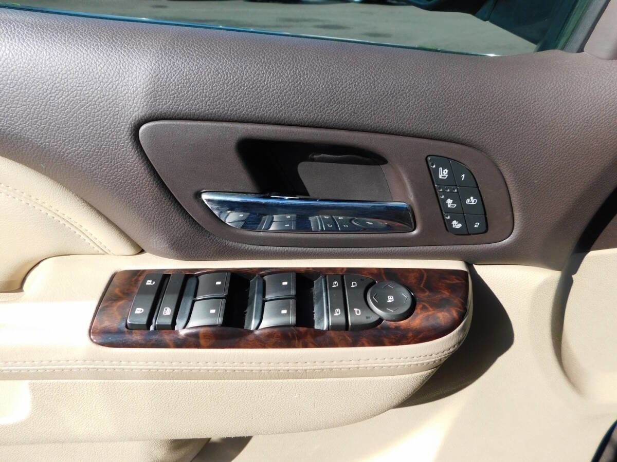 Used 2011 GMC Yukon Denali image 21