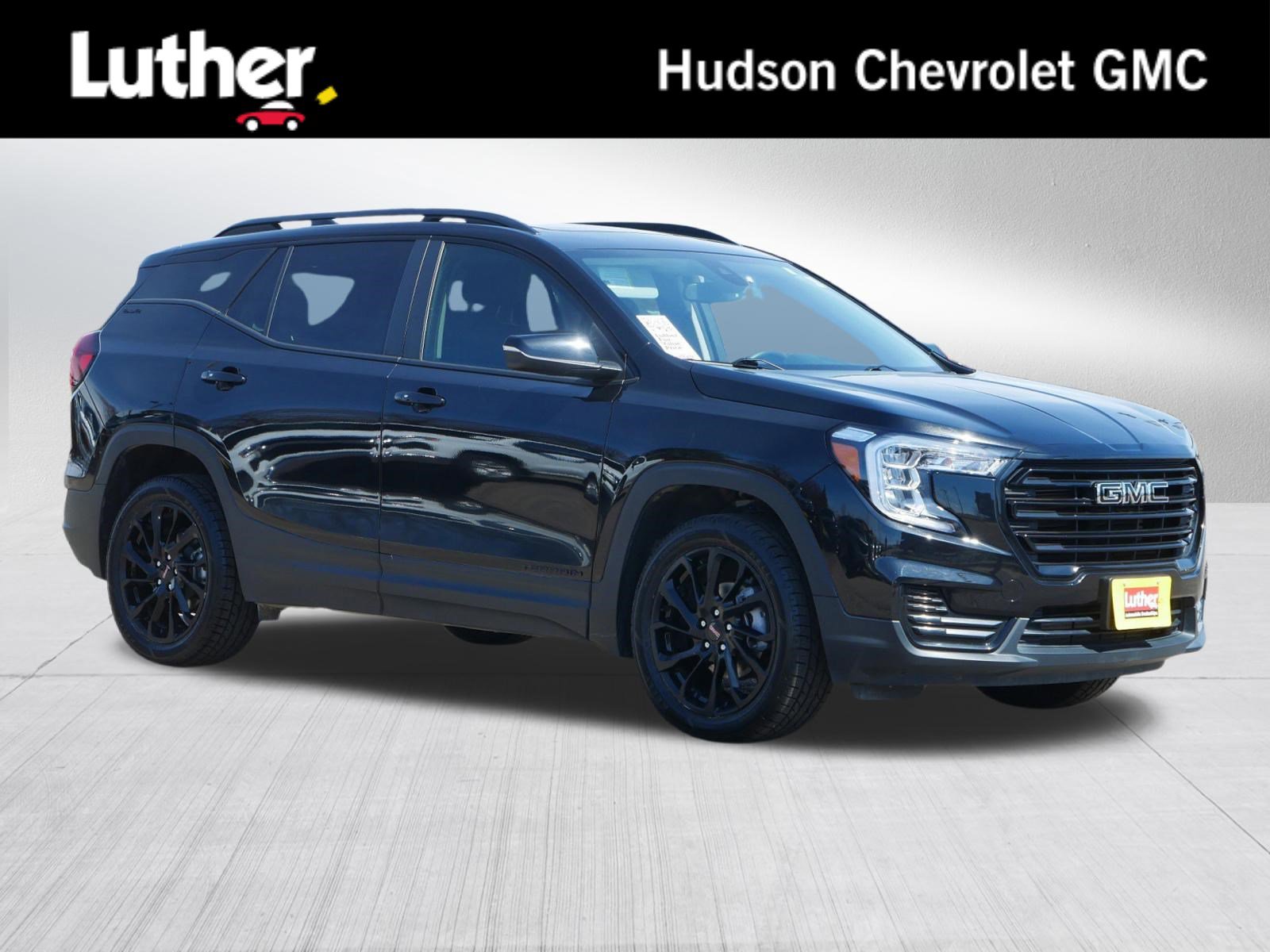 Used 2023 GMC Terrain SLE w/ Driver Convenience Package AWD/4WD image 1